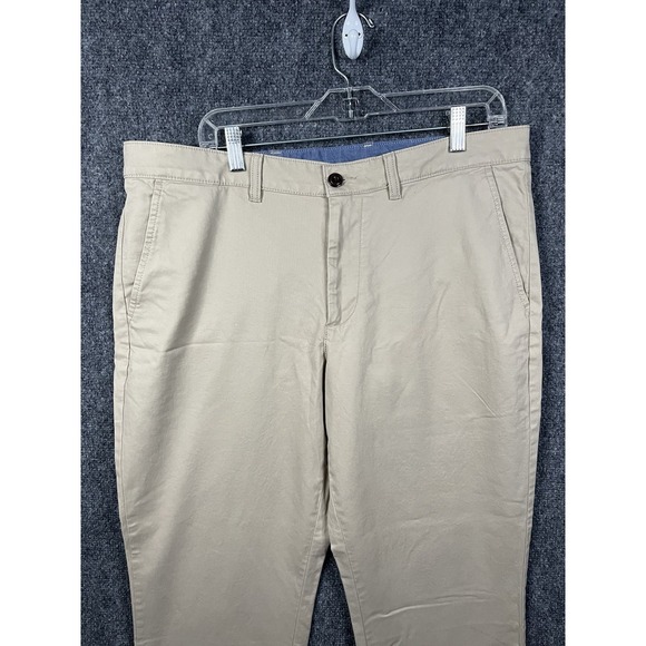 LLBean Standard Fit Chinos Khaki Men Straight Leg Cotton Spandex Pants‎ 36x30 - Picture 2 of 13